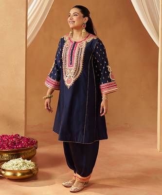 Deep blue chauga kurta with salwar 5