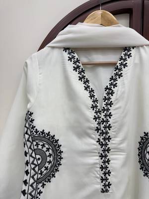 white color thread work silk blend top pent set 3