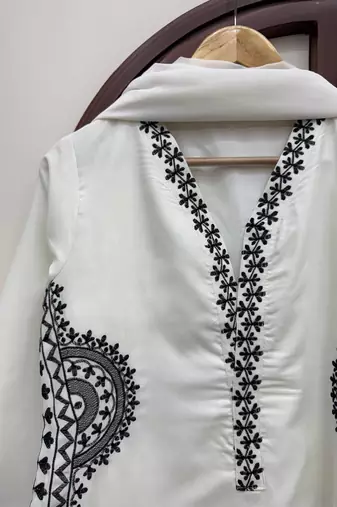 white color thread work silk blend top pent set