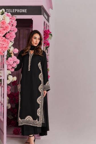 black color thread work silk blend top pent set