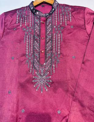 Marron embroidered kurta pajama in pure silk fabric 3