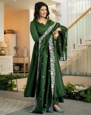 Green vichitra silk  party  embroidery wear palazzo suit set 3