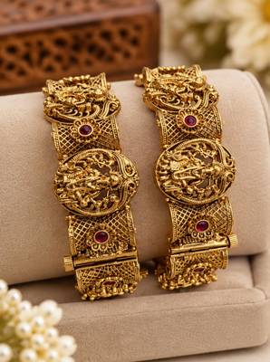 Multicolor copper bangles with bar stone & kundan  2
