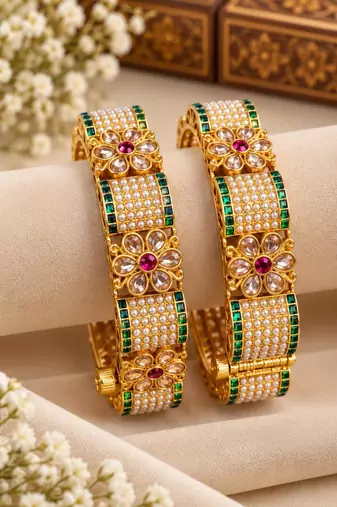 Multicolor copper bangles with bar stone & kundan     2 pcs