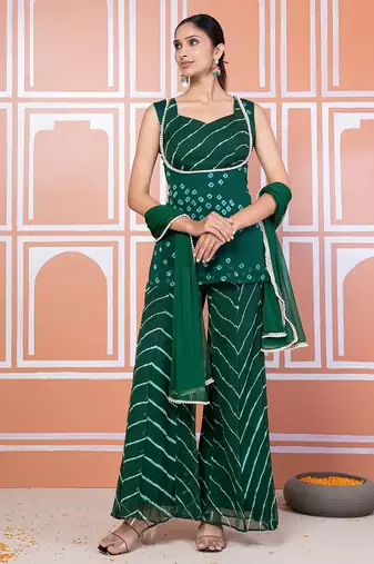 Green bandhani short kurti with inner