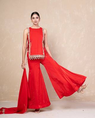 Red mirror kurti with sharara 4