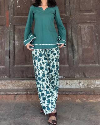 Green cotton kurti with printed farshi salwar 3