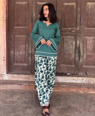 Green cotton kurti with printed farshi salwar 5
