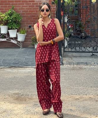 Printed maroon cotton kurti with farshi salwar 2