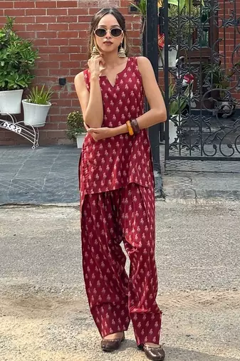 Printed maroon cotton kurti with farshi salwar