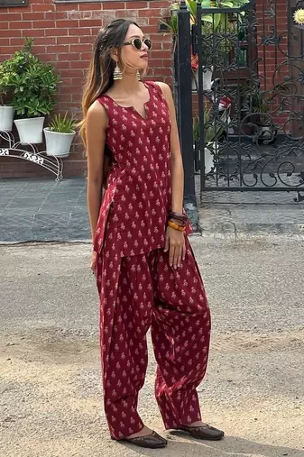 Printed maroon cotton kurti with farshi salwar