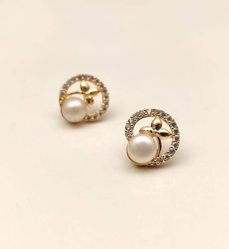 Certified natural freshwater pearls jewellery pearl & cz stud earrings, gold-toned floral circle design
