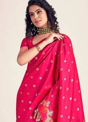 Pink silk blend jacuard work festival saree with unstitched blouse piece 2