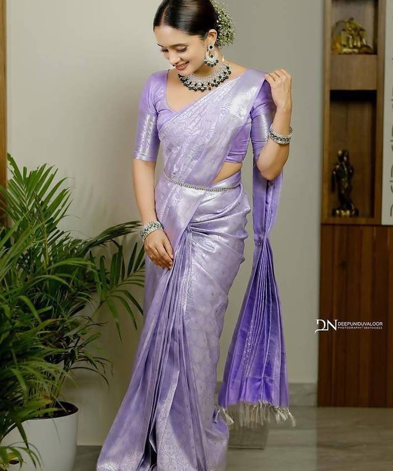 Lavender silk blend jacuard work festival saree with unstitched blouse piece