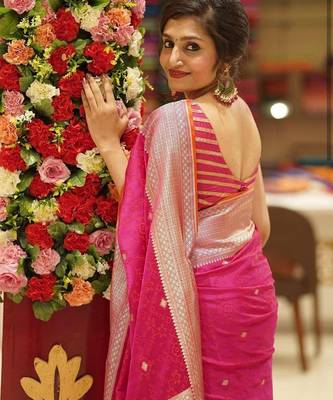 Pink silk blend jacuard work festival saree with unstitched blouse piece 3
