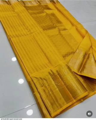 Yellow silk blend jacuard work festival saree with unstitched blouse piece 1
