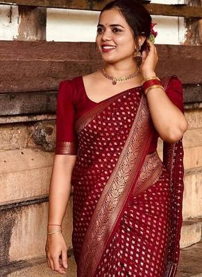 Maroon silk blend jacuard work festival saree with unstitched blouse piece 2