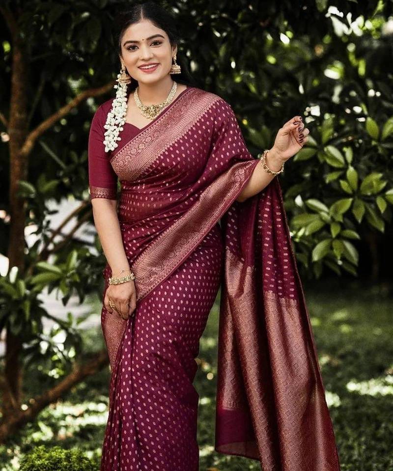 Maroon silk blend jacuard work festival saree with unstitched blouse piece