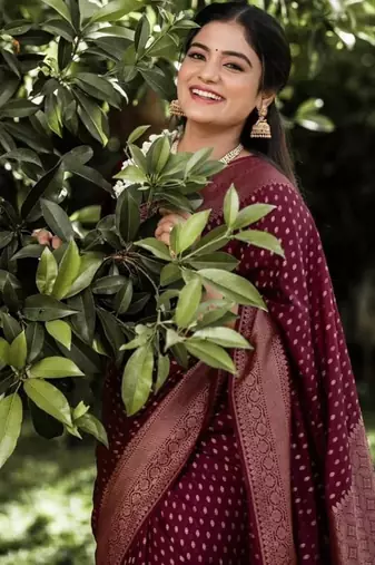 Maroon silk blend jacuard work festival saree with unstitched blouse piece