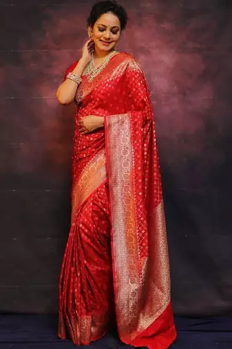 Red silk blend jacuard work festival saree with unstitched blouse piece