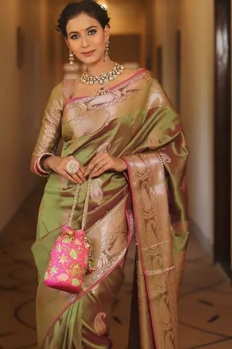 Mehendi  silk blend jacuard work festival saree with unstitched blouse piece