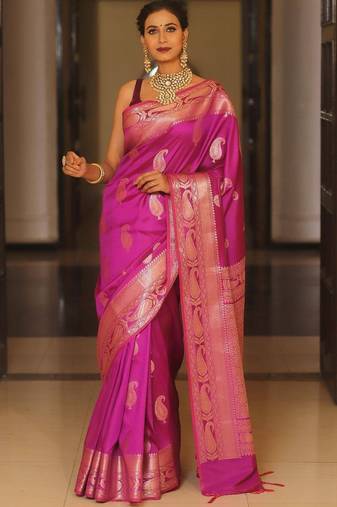 Pink  silk blend jacuard work festival saree with unstitched blouse piece