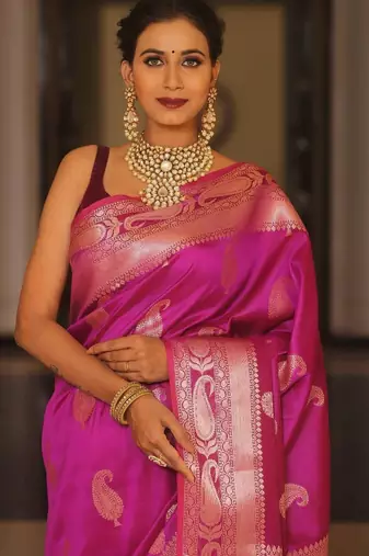 Pink  silk blend jacuard work festival saree with unstitched blouse piece