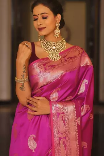 Pink  silk blend jacuard work festival saree with unstitched blouse piece