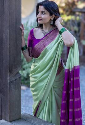 Pista purple silk blend jacuard work festival saree with unstitched blouse piece 3