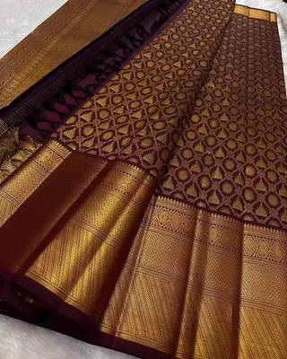 Maroon silk blend jacuard work festival saree with unstitched blouse piece 3