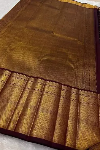 Maroon silk blend jacuard work festival saree with unstitched blouse piece