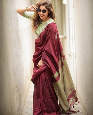 Maroon pista linen jacuard work festival saree with unstitched blouse piece 3