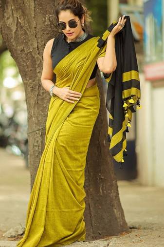 Parrot black linen jacuard work festival saree with unstitched blouse piece