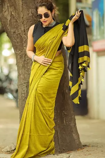 Parrot black linen jacuard work festival saree with unstitched blouse piece