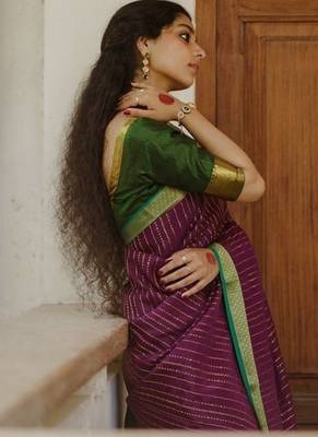 Wine green silk blend jacuard work festival saree with unstitched blouse piece 3