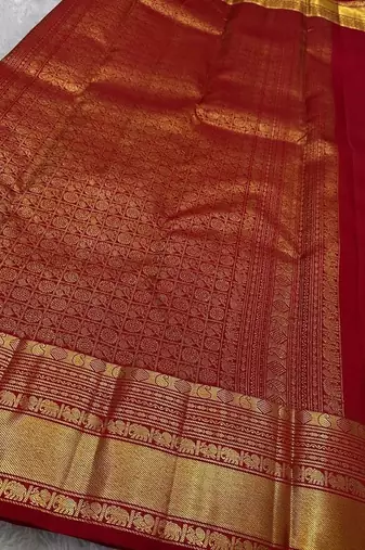 Red silk blend jacuard work festival saree with unstitched blouse piece