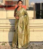 Mehendi silk blend jacuard work festival saree with unstitched blouse piece