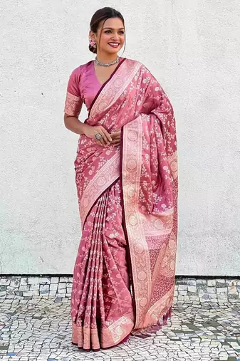 Peach silk blend jacuard work festival saree with unstitched blouse piece