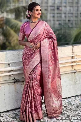 Peach silk blend jacuard work festival saree with unstitched blouse piece