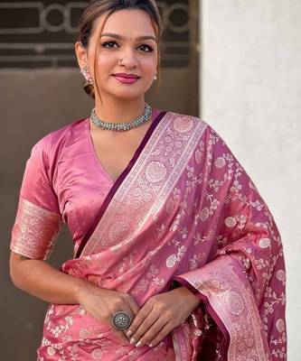 Peach silk blend jacuard work festival saree with unstitched blouse piece 3