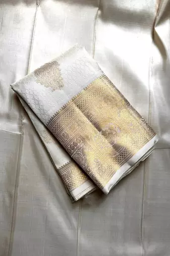 White silk blend jacuard work festival saree with unstitched blouse piece