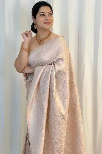 Off white silk blend jacuard work festival saree with unstitched blouse piece