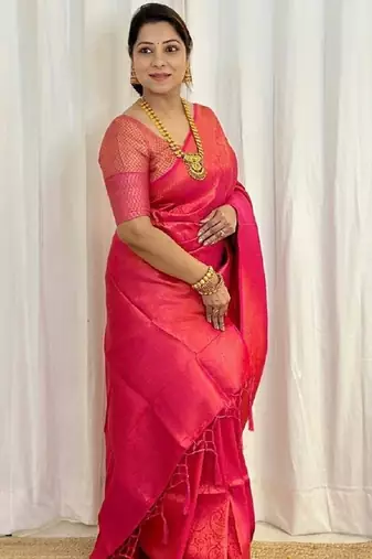 Red silk blend jacuard work festival saree with unstitched blouse piece