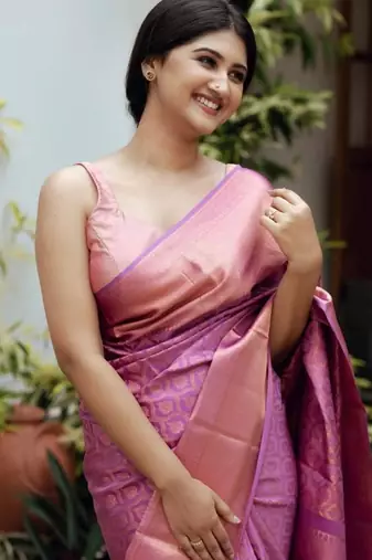 Pink silk blend jacuard work festival saree with unstitched blouse piece