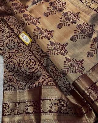 Maroon silk blend jacuard work festival saree with unstitched blouse piece 4