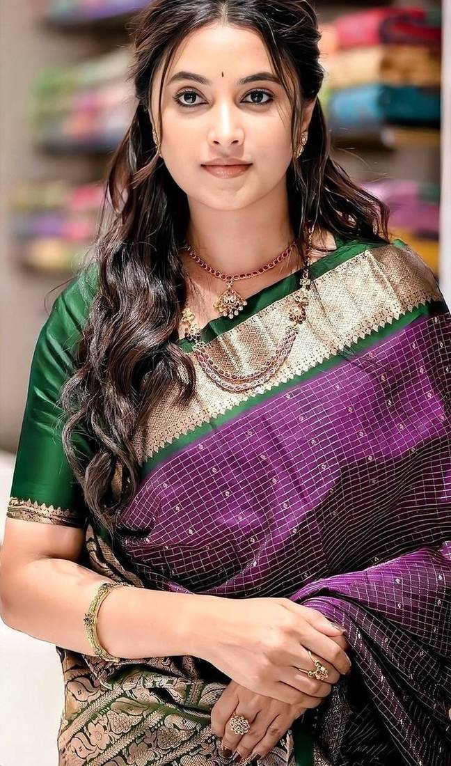 Purple green silk blend jacuard work festival saree with unstitched blouse piece