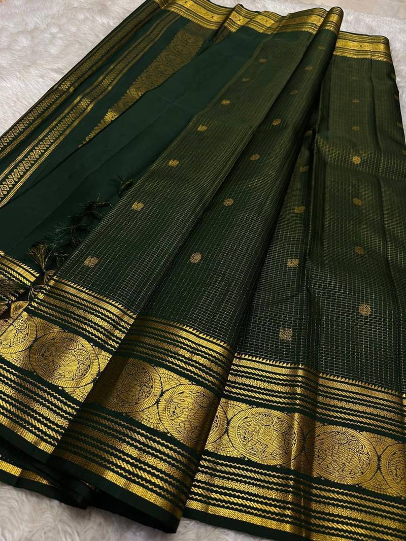 Green silk blend jacuard work festival saree with unstitched blouse piece