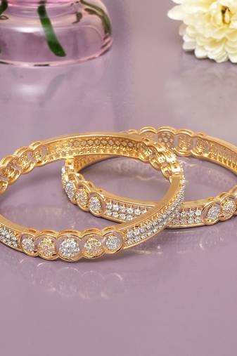 Radiant arcade solitaire gold plated bangles