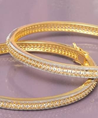 Regal row solitaire gold plated bangles 4