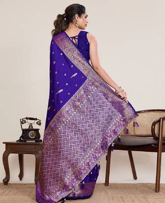 Royal blue zari work jacquard saree with blouse 4